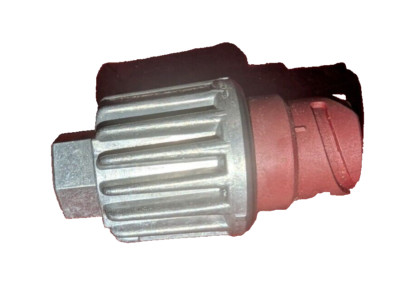 MAN brake pressure sensor 81255200133 3.70005 3 pin M12x1.5 CLA TGA Seuffer GmbH