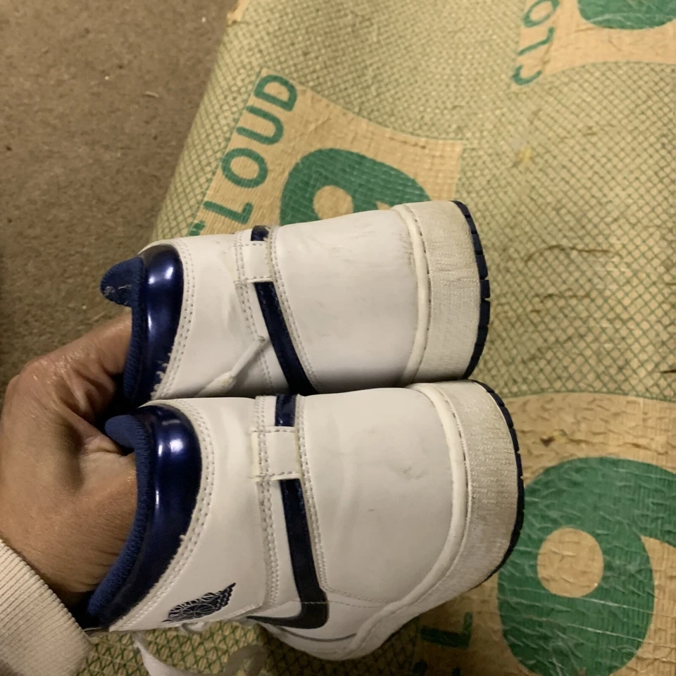 Nike Air Jordan 1 High, photo 2 of 5