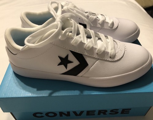 converse leather upper shoes