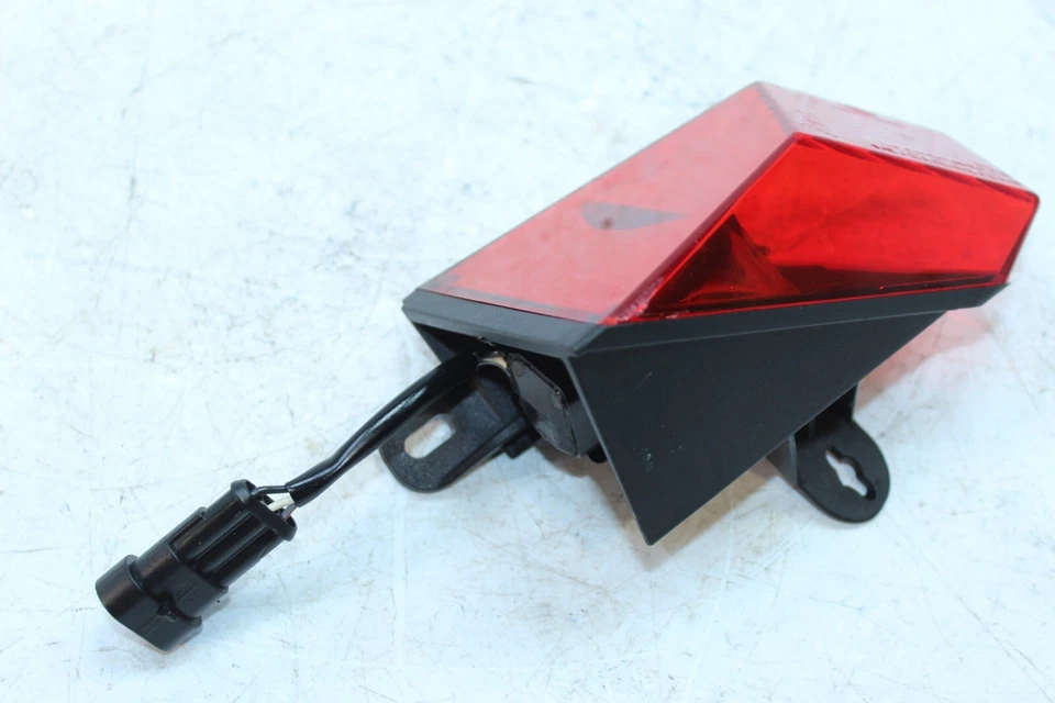 10-15 SKI-DOO GRAND TOURING 1200 OEM LUZ DE FRENO TRASERA IZQUIERDA 515176850 Foto 4 de 4