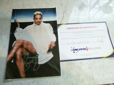 SHARON STONE SIGNIERT 12'' X 8'' FOTO MIT ZERTIFIKAT SEHR GUTER ZUSTAND