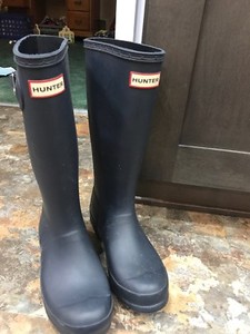 hunter boots size 4