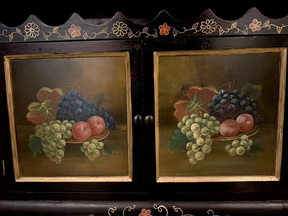 VTG Fleur De Lis French Country Wine Cabinet Sideboard Buffet Cabinet Dining - Image 3 of 4