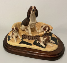 Border Fine Arts Springer Spaniel & Puppies Liver White Dog in basket on plinth