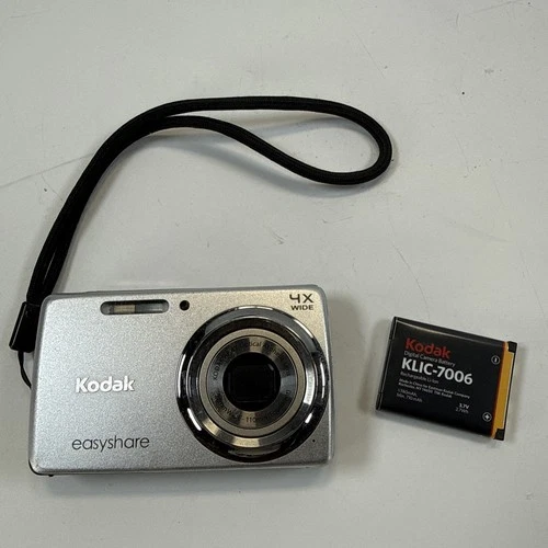 Kodak EasyShare Digital Camera Handheld M532
