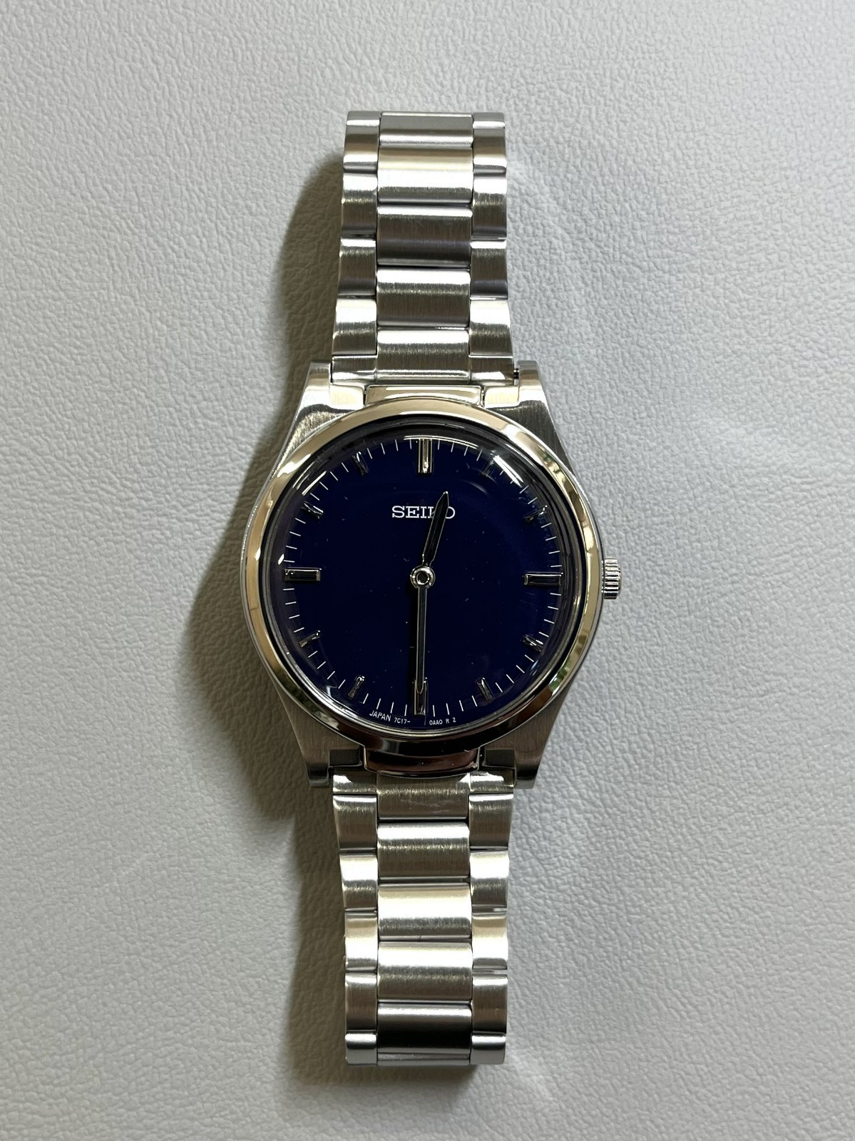 SEIKO Tactile Readable Watch SQBR021 Convex dial Navy Blue Stainless steel New