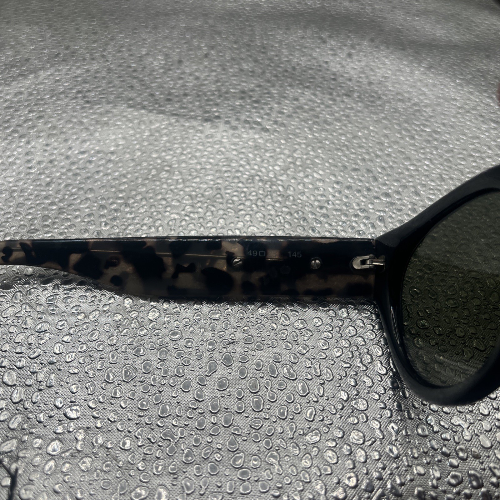 BCBG Maxazria Black Tortoise Shell Sunglasses - image 9