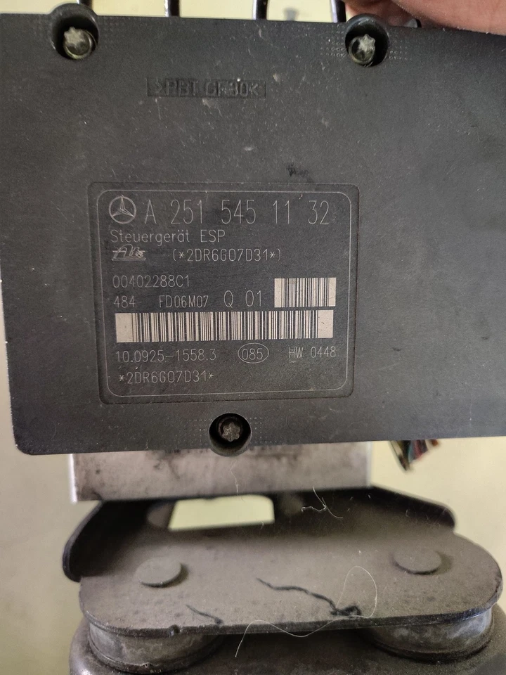 Mercedes-Benz C300 2008-2011 4Matic ABS antibloqueo freno bomba hidráulica OEM Foto 3 de 4