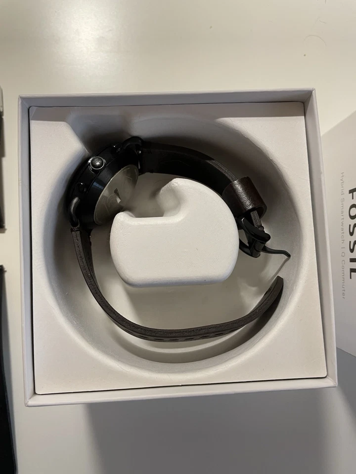Fossil Q Commuter Hybrid-Smartwatch FTW1150 Mit Extra Armband Und Anleitung - Bild 4 von 4