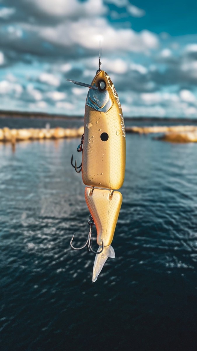 DRT TINY KLASH MD.classical Color 2oz Swimbait Low Float NEW