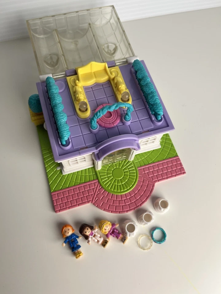 Polly Pocket Light-Up Bridal Salon COMPLETE AND WORKING - Image 4 of 4