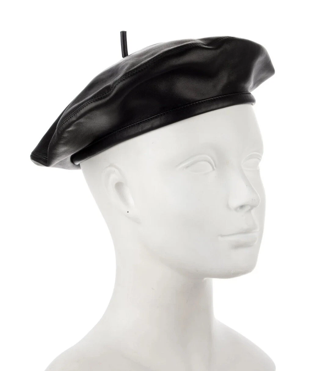 Béret CHRISTIAN DIOR cuir d'agneau noir neuf avec étiquette taille 57