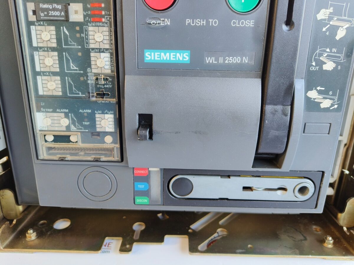 SIEMENS 3WL1225-2DG36-4BP2 CIRCUIT BREAKER 3 POLE 2500A SIEMENS 3WL1225-2DG36-4BP2 CIRCUIT BREAKER 3 POLE 2500A
