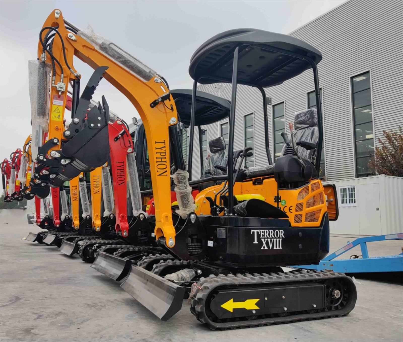 4,000 lbs Terror XVIII Mini Excavator, EPA Certified USA KUBOTA Diesel Engine Ma