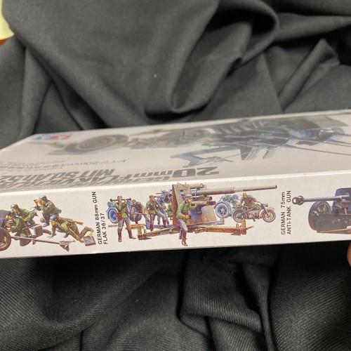 Tamiya GERMAN - 20mm FLAKVIERLING 38 Plastic Model Kit, 1/35 - NEW IN Sealed BOX - Picture 5 of 9