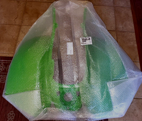KAWASAKI KFX700 KFX 700 VFORCE GREEN OEM REAR FENDERS KSV700 SPLASH MUD GUARDS