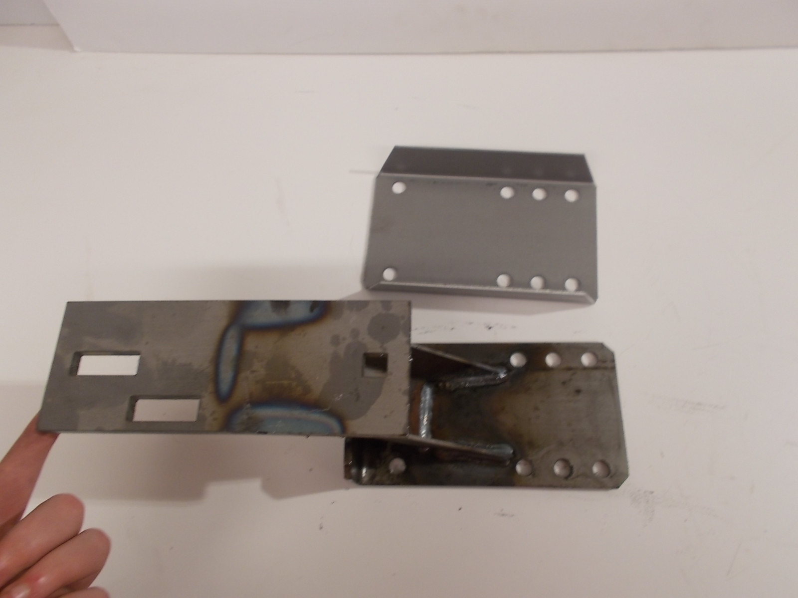 Universal Trailer Spare Tire Mount fits ALL 4 5 6 8 Lug Stud Wheels