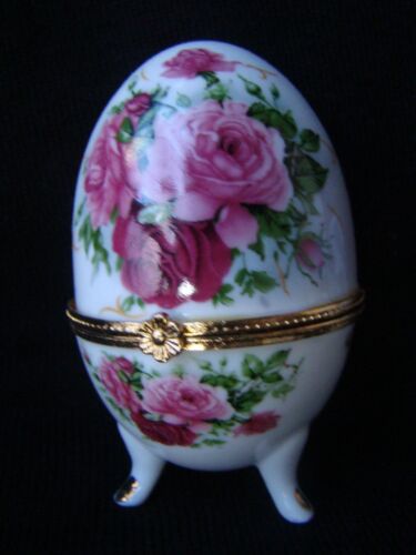 Porzellan Ei Rosendekor Dose aufklappbar 9,5 cm n. Art Faberge Pillen Nr.9 Oster - Bild 1 von 2