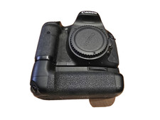 Canon BG-E7 Batteriegriff für EOS 7D Digitalkamera