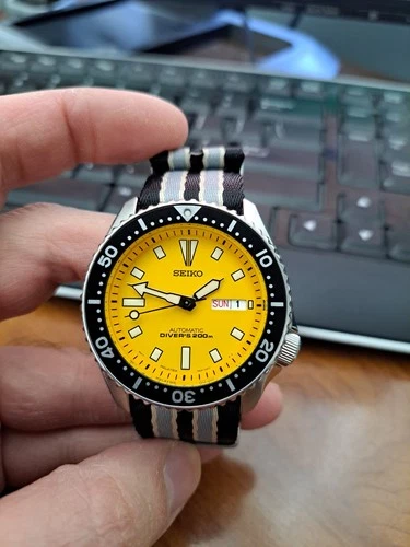 Vintage SEIKO SKXA35 Automatic Yellow Diver's Watch - 4R36 NH36 MOD