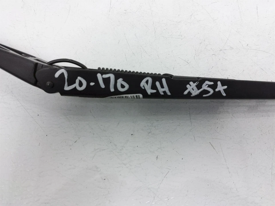 奥迪 A6 2000 - 2011 右挡风玻璃雨刮臂 4F1-955-408-B Oem — 第 2/4 张图片