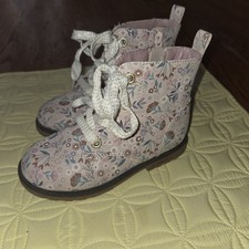 Girls Cat And Jack Pink Floral Boots With Inside Zipper. Size 10