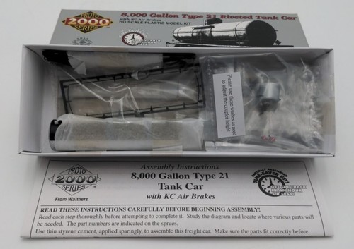 Life Like 920-54355 Escala HO Proto 2000 Serie 8.000 Galones Tipo 21 Tanque Coche Kit | Zustand: New