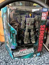 Hasbro Transformers Generations War for Cybertron Earthrise Astrotrain WFC-E12