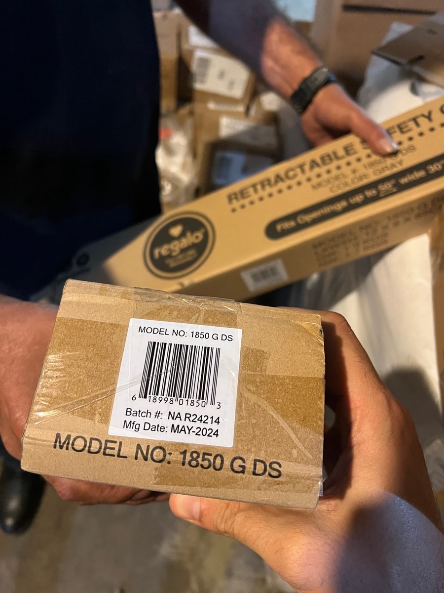 Regalo Mesh Fabric Retractable Baby Safety Gate - Gray 30