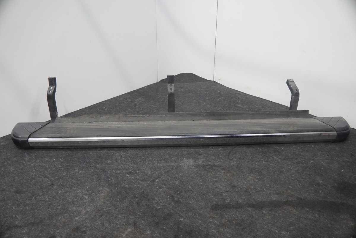 中国 足付四方盤　f2220720 Right Passenger Running Board Side Step 5178135010 OEM Toyota