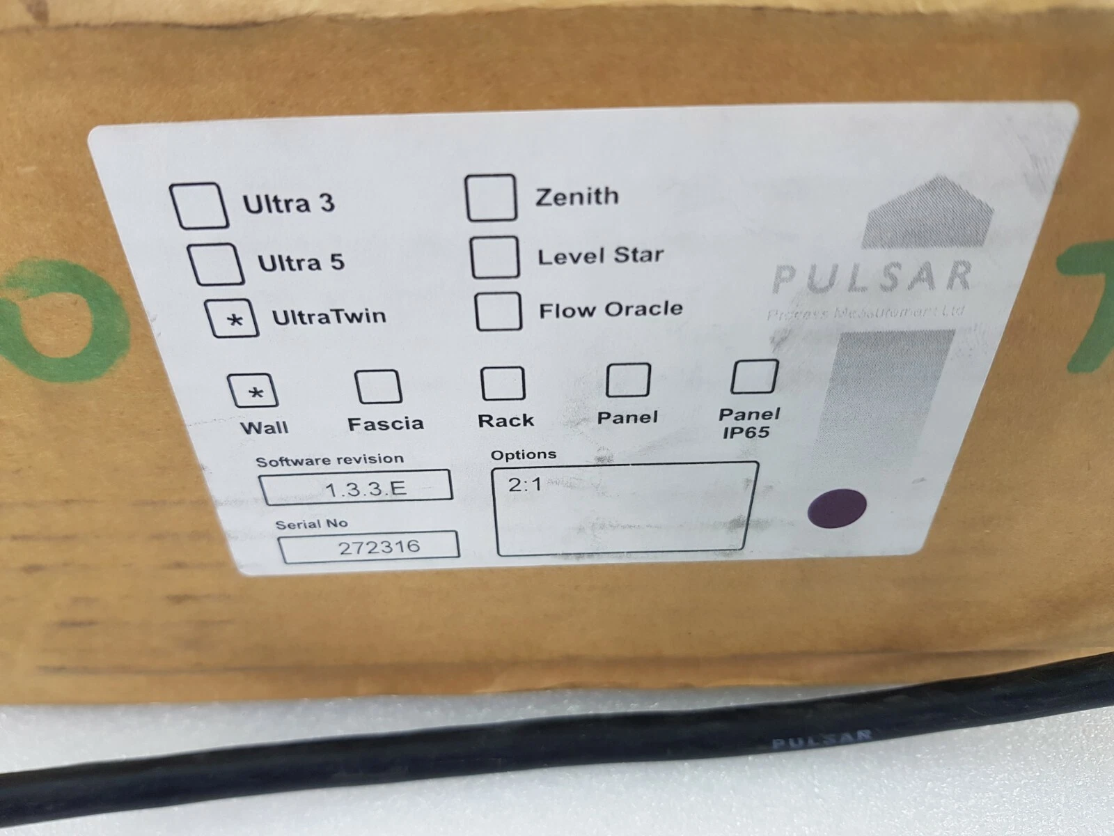 Pulsar box label: UltraTWIN, Wall, software revision 1.3.3.E, options 2:1