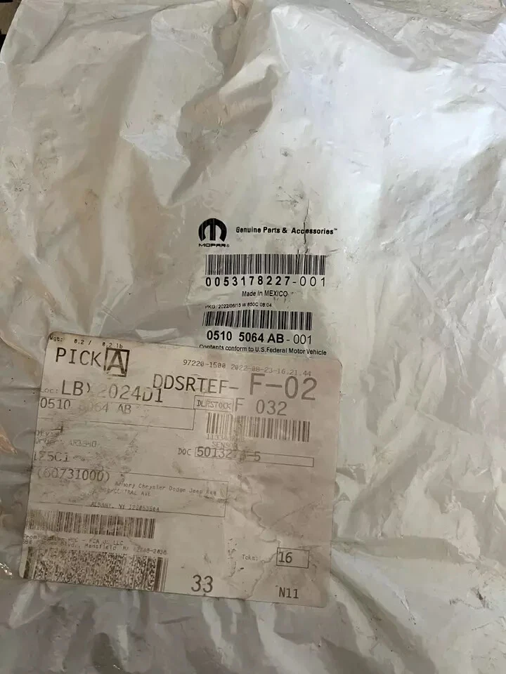 Sensor ABS trasero derecho OEM MOPAR 0510 5064 AB Foto 2 de 2