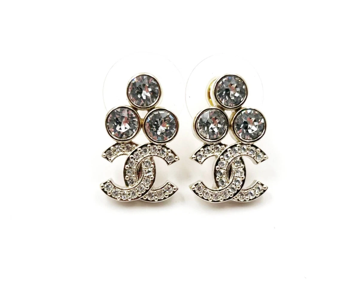 chanel small stud earrings