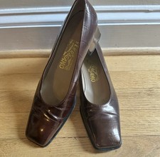 SALVATORE FERRAGAMO Vintage Brown Croc Square Toe Heels Sz 8