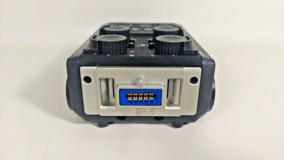 Zoom H6 Handy Digital Recorder with XYH-6 MSH-6 Microphones and 64Gb SD Card - Image 4 of 4