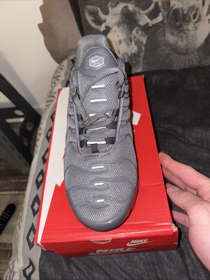 Nike Air tn (requin) blanche taille 40 neuve dans sa boîte - Photo 3/4