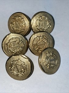 Vintage Set Of  6 Vintage Gold Tone Metal Buttons Coat Of Arms 5/8”