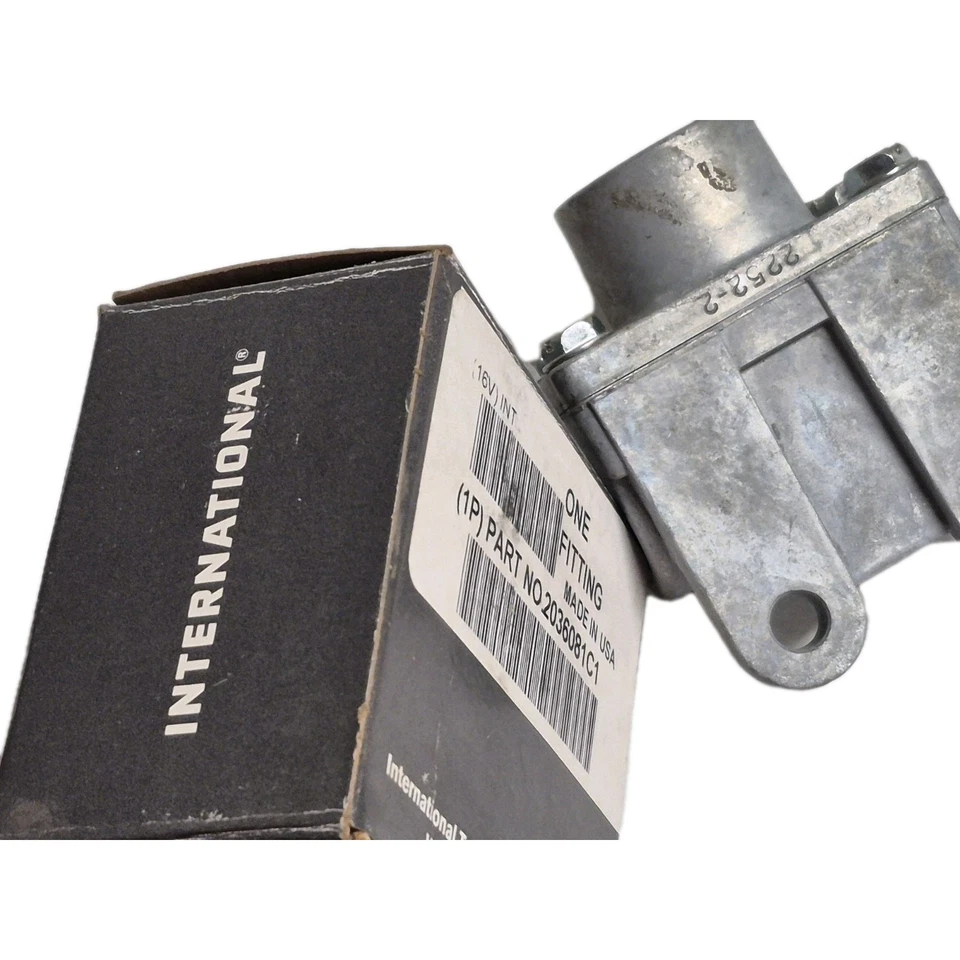 Válvula de retención International divisor de combustible pieza original OEM #2036081C1 Foto 2 de 3