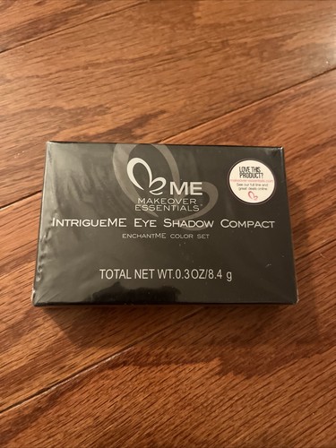ME Makeover Essentials IntrigueME Eye Shadow Compact EnchantME Color Set - Picture 3 of 4