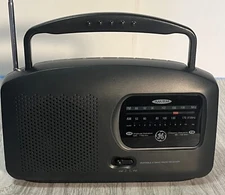 Vintage GE 2-Band Portable AM/FM Radio Receiver Black  Model 7-2664B - WORKS