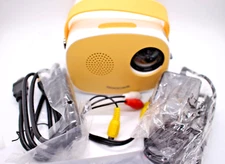 GOODEE LED PROJECTOR HIGH RESOLUTION PORTABLE