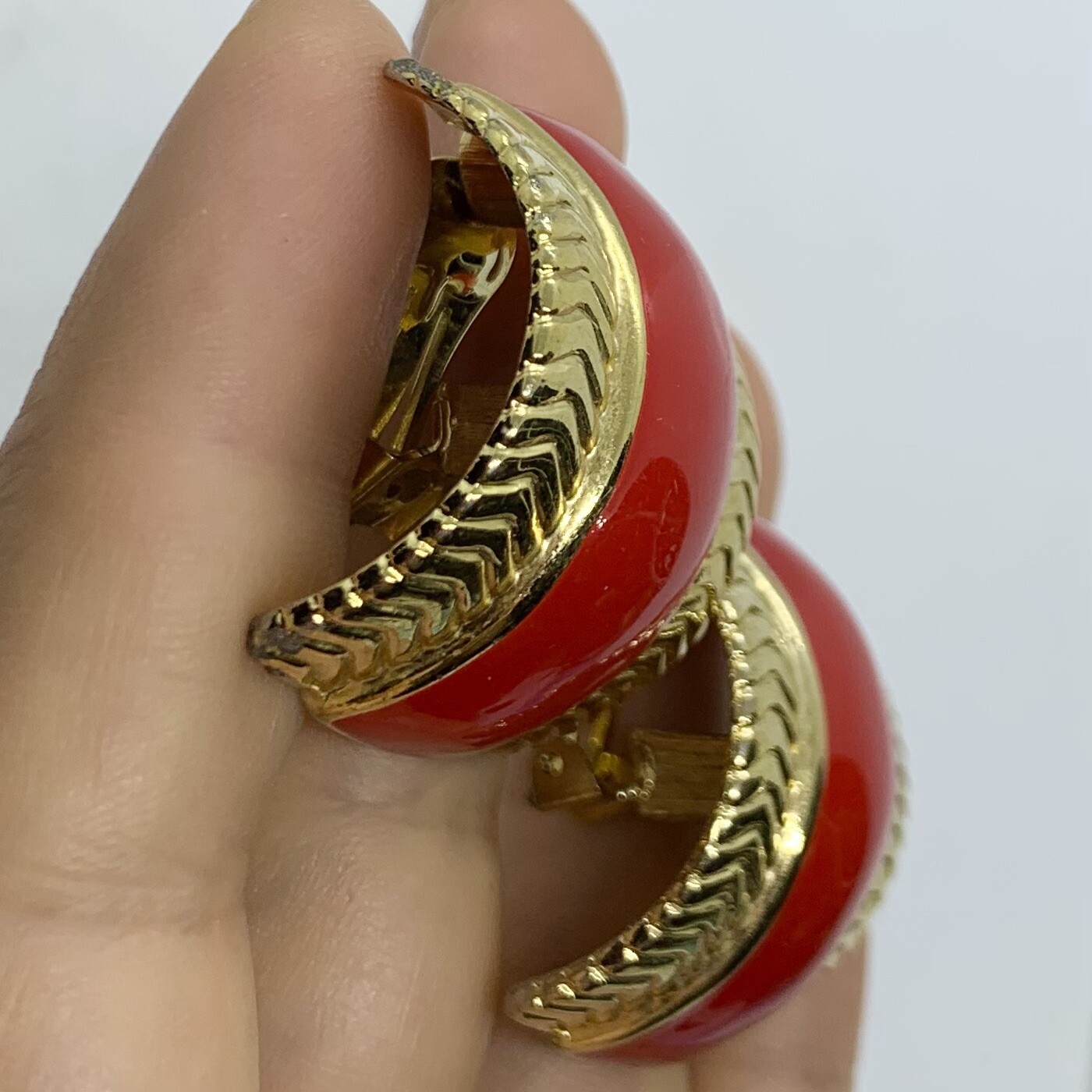 VTG OVERSIZED CHERRY RED ENAMEL STATEMENT GOLD WI… - image 6