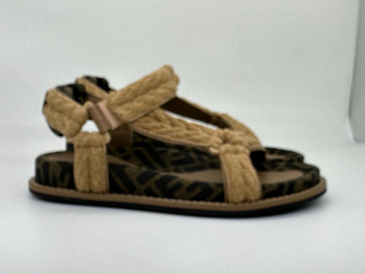FENDI Feel Rope Sport FF Fendissima Logo Flat Gladiator Dad FENDI Feel Rope Sport FF Fendissima Logo Flat Gladiator Dad