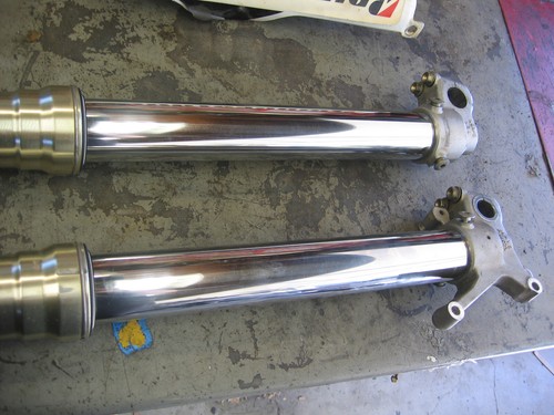 00-01 2000 HONDA CR250 OEM R&LFRONT FORKS SUSPENSION FRESH SERVICE OIL & SEALS - Foto 8 di 16