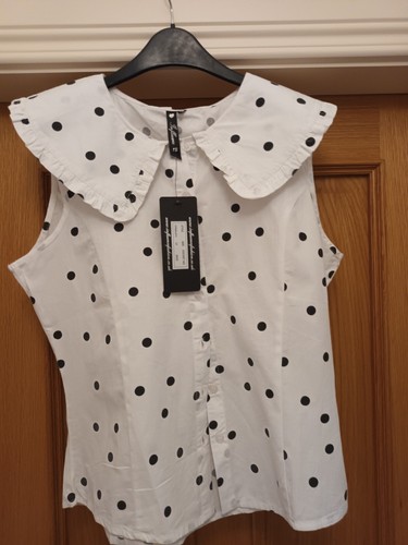 Ladies Sleeveless Blouse Size 12. Peter Pan Collar Polka-dot. - Picture 10 of 11