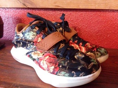 kevin durant floral shoes