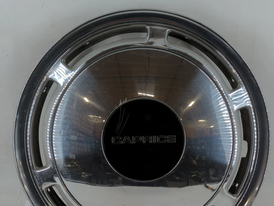 1992 Chevrolet Caprice Driver Front Wheel Hub Oem LC3AI - Image 2 of 4