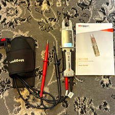 Megger MET1000 CAT IV 1000V IP65 6000 Count Multimeter w/ Leads Case Manual