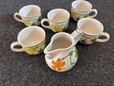 Villeroy et Boch 5 Tasses a Café + 1 Pot a Lait Géranium + 1 Bonus
