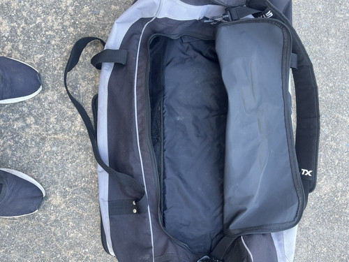 STX Lacrosse Large Duffle Bag Black/Gray Zipper Shoulder Strap Carry Handle